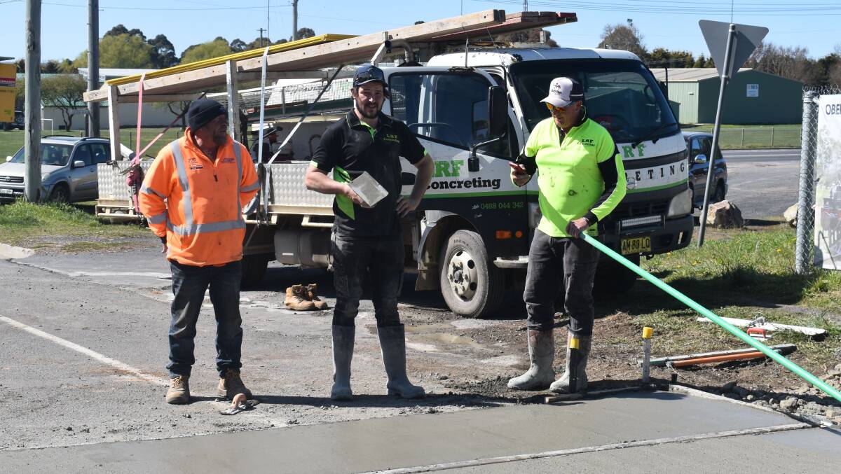 CAM manager Dave Horder with the team from Oberon's LRF Concreting, filling in the gaps. Photo Peter Bowditch
