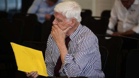 Bob Katter and Andrew Gee's bill to reduce supermarket dominance was rejected by the major parties. Picture by Carla Freedman. 