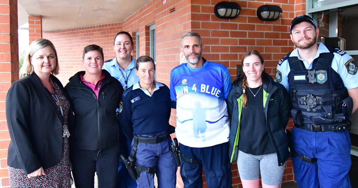 Members of Chifley Police District raising money for NSW Police Legacy ...