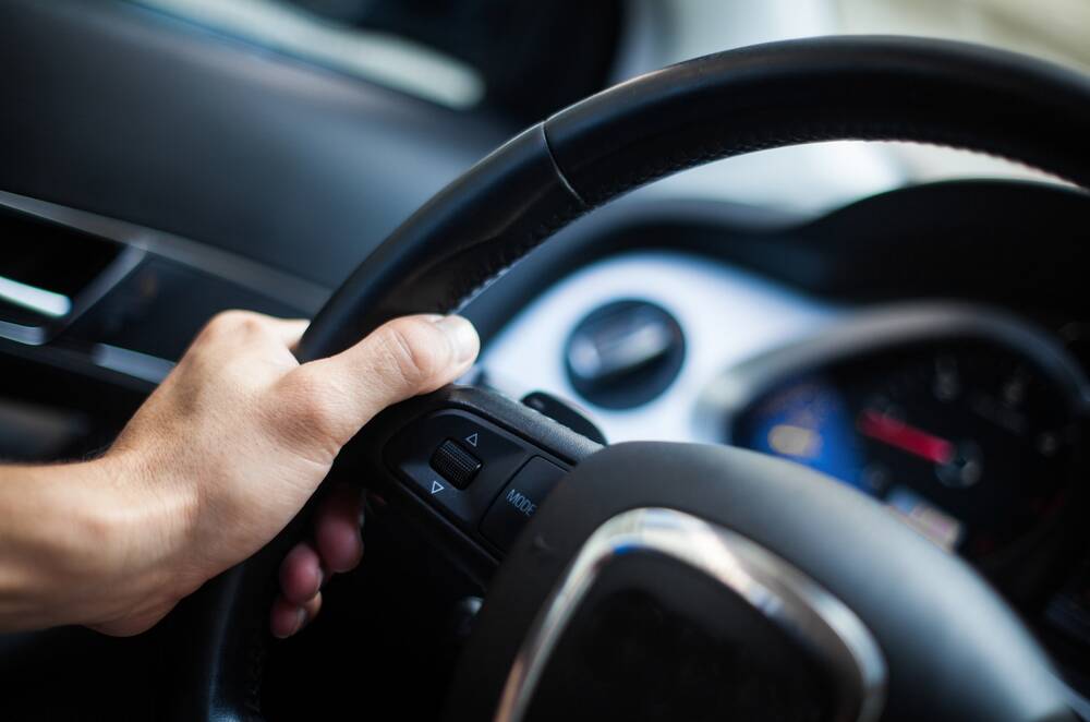 Stint behind the wheel without a licence costs woman hundreds of dollars in fines