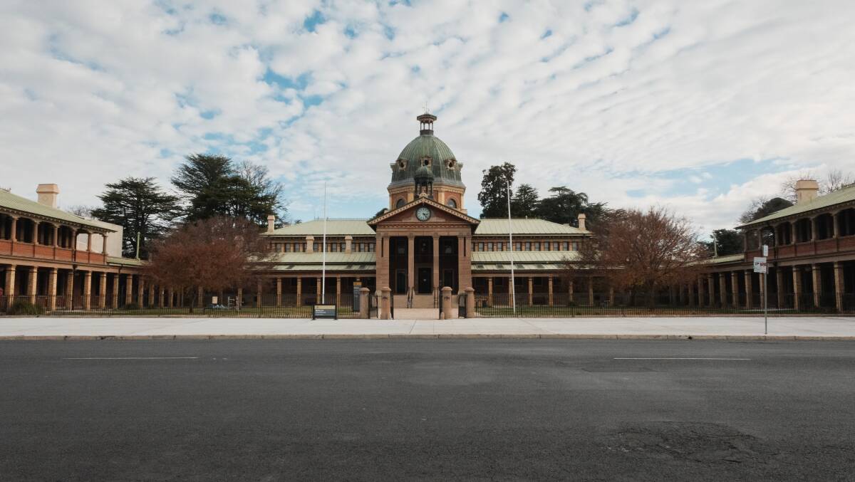 Bathurst Courthouse, where Jarrod Douglas Pope Kelly pleaded guilty to drink-driving. Picture by James Arrow