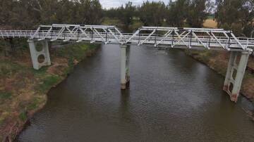 The Scabbing Flat Bridge crosses the Macquarie near Geurie. Picture from Transport for NSW.