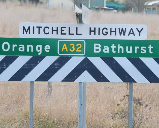 Expect single lane closures during work on Mitchell Highway this week