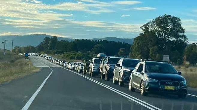 Traffic banked up along the Great Western Highway, east of Lithgow. 