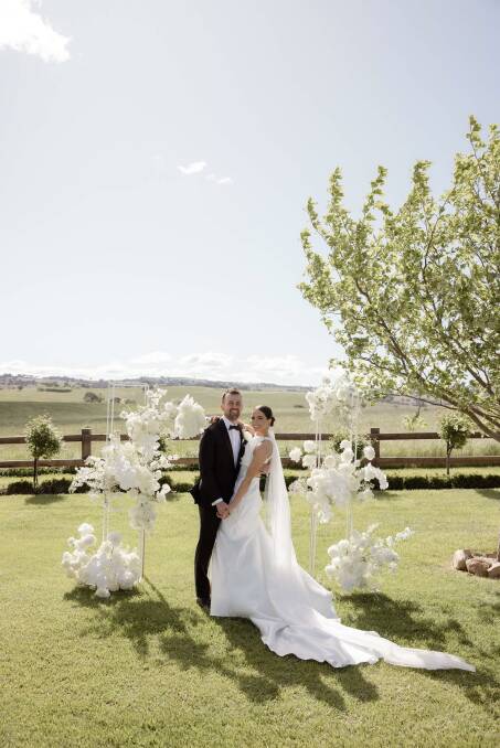 Elizabeth Packham and Kieran O'Dwyer's October 29, 2022 wedding. Photos: heart and colour