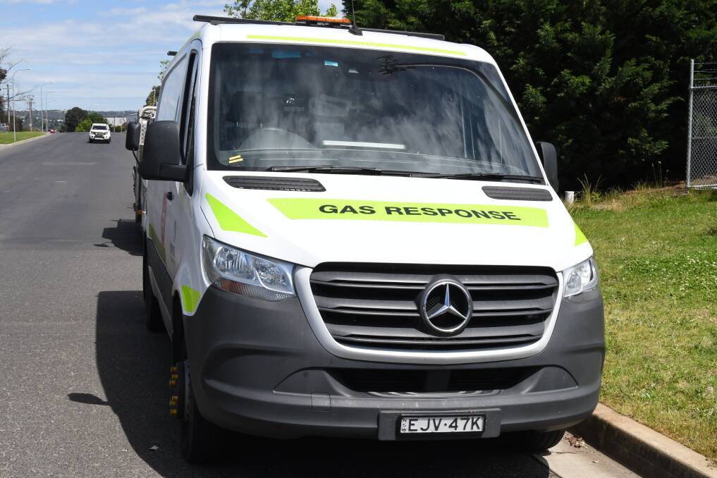 Jemena crews have been visiting parts of Bathurst to reconnect gas supplies. 