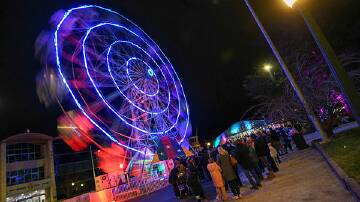 The ferris wheel at the 2023 Bathurst Winter Festival. Picture by James Arrow